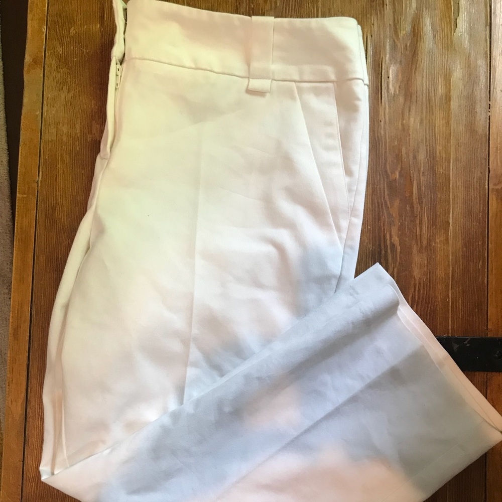 New York and Company white capris
